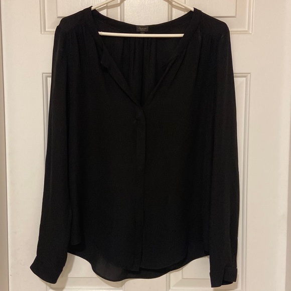 Aritzia Babaton Silk Blouse - Picture 1 of 4